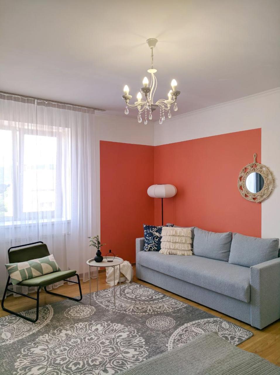 Best Apartment In The Center Мукачево Экстерьер фото