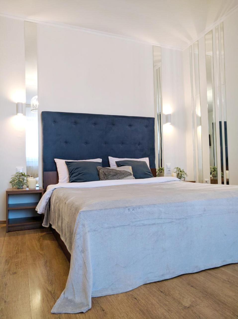 Best Apartment In The Center Мукачево Экстерьер фото